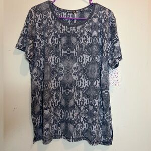 Free People Womens Tourist T-Shirt Snake Skin Print Size M Crew Neck Short Sleev